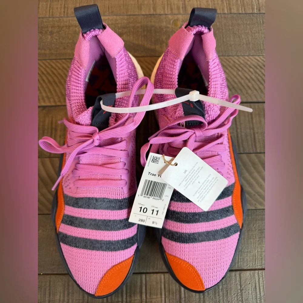Adidas Trae Young 2 Men’s Sneaker Size 10 OR Women’s Size 11 (NWT)